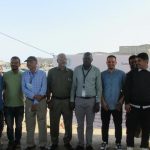 برعاية الوزير السقطري.  هيئة مصائد خليج عدن تسلّم موقع مشروع إعادة تأهيل مركز الإنزال السمكي في قعوة للمقاول المنفذ