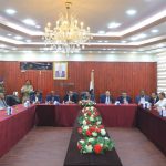 محافظ المهرة ووزيرا الزراعة والمياه يبحثون مع ممثل الفاو أولويات التنمية واحتياجات المحافظة ويؤكدون توحيد الجهود لتنفيذ مشاريع استراتيجية