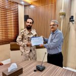 بتكليف من الوزير السقطري.. تكريم قائد وأفراد نقطة رأس عمران لدورهم في ضبط تهريب المبيدات والأسمدة
